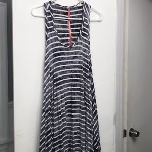 Women’s dress